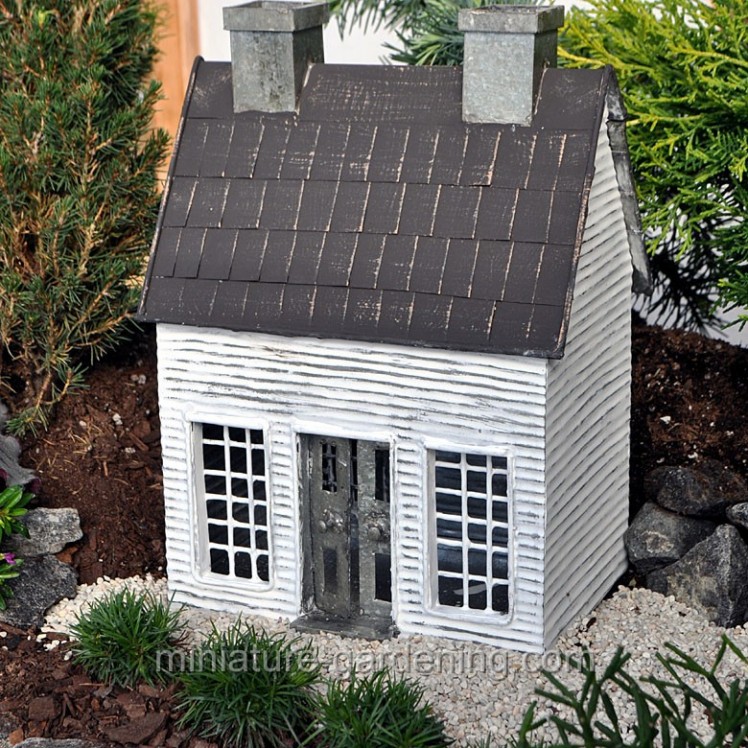 Early American Home | Where to Buy Miniature and Fairy Garden Houses â€“ Part I | Lush Little Landscapes