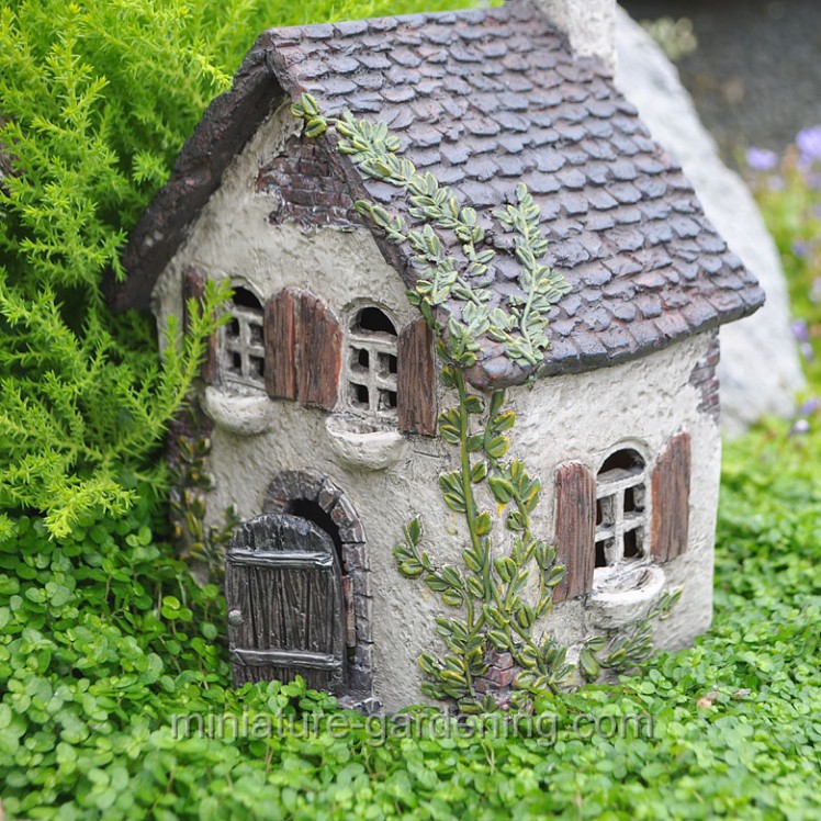 Ivy Cottage | Where to Buy Miniature and Fairy Garden Houses â€“ Part I | Lush Little Landscapes