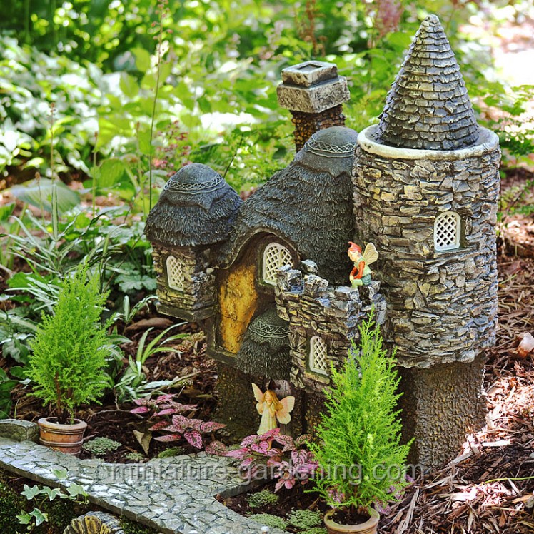 Primrose Cottage | Where to Buy Miniature and Fairy Garden Houses â€“ Part I | Lush Little Landscapes